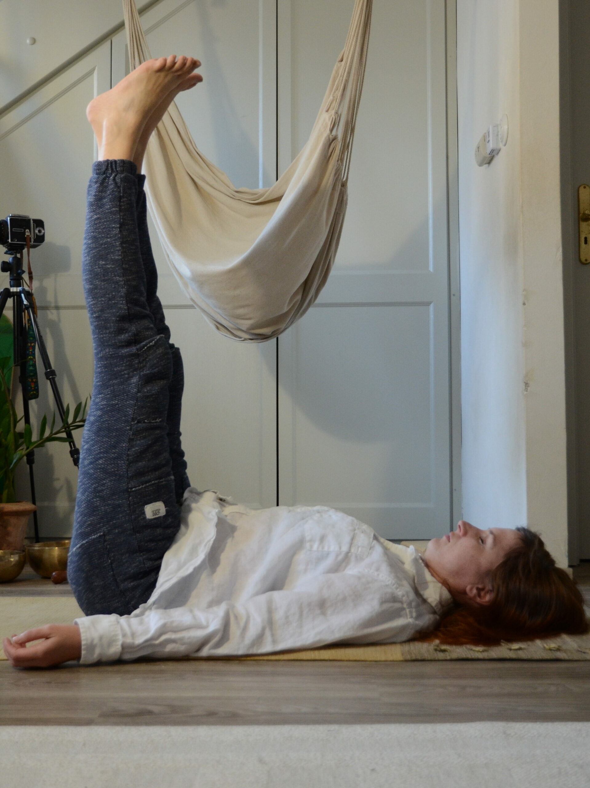 Vyložte si nohy nahoru - i to patří mezi jógové pozice proti stresu